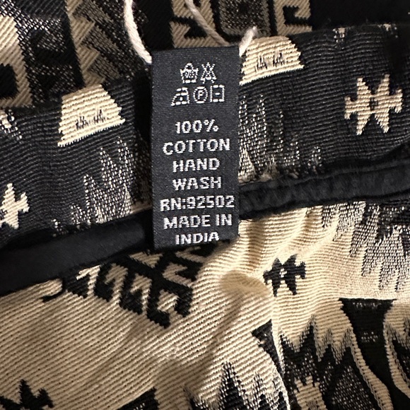 NWT. M/L. Sacred Threads Black and Cream Patterned Blazer. LG/GR/GR01 - Picture 5 of 5